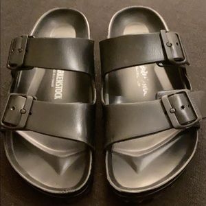 Black Birkenstock’s